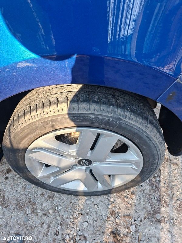 Renault Clio V TCe 90 Evolution - 9