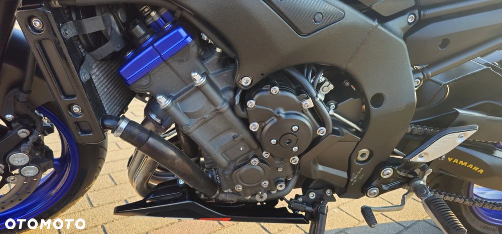 Yamaha FZ8 - 11