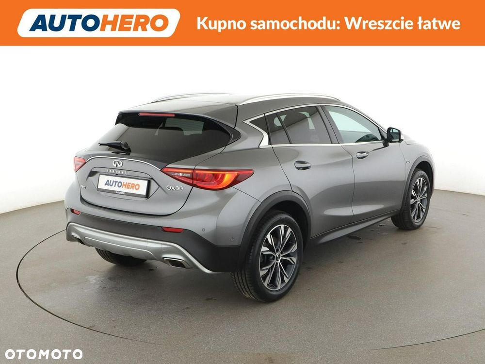 Infiniti QX30 2.0t DCT AWD Luxe Tech - 8