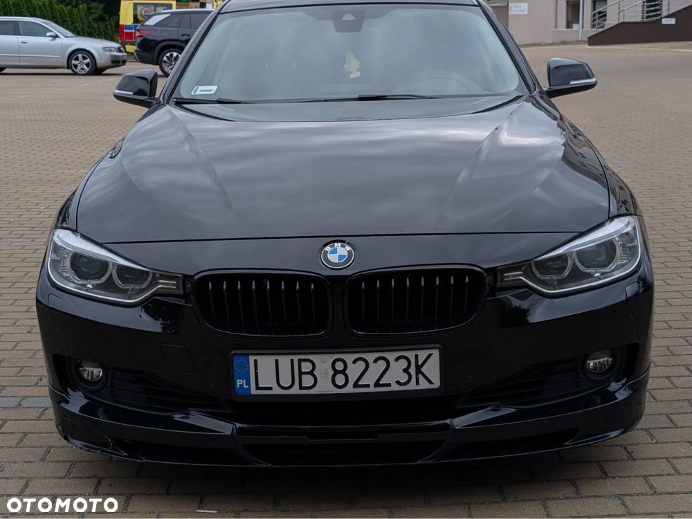 BMW Seria 3 320i - 2