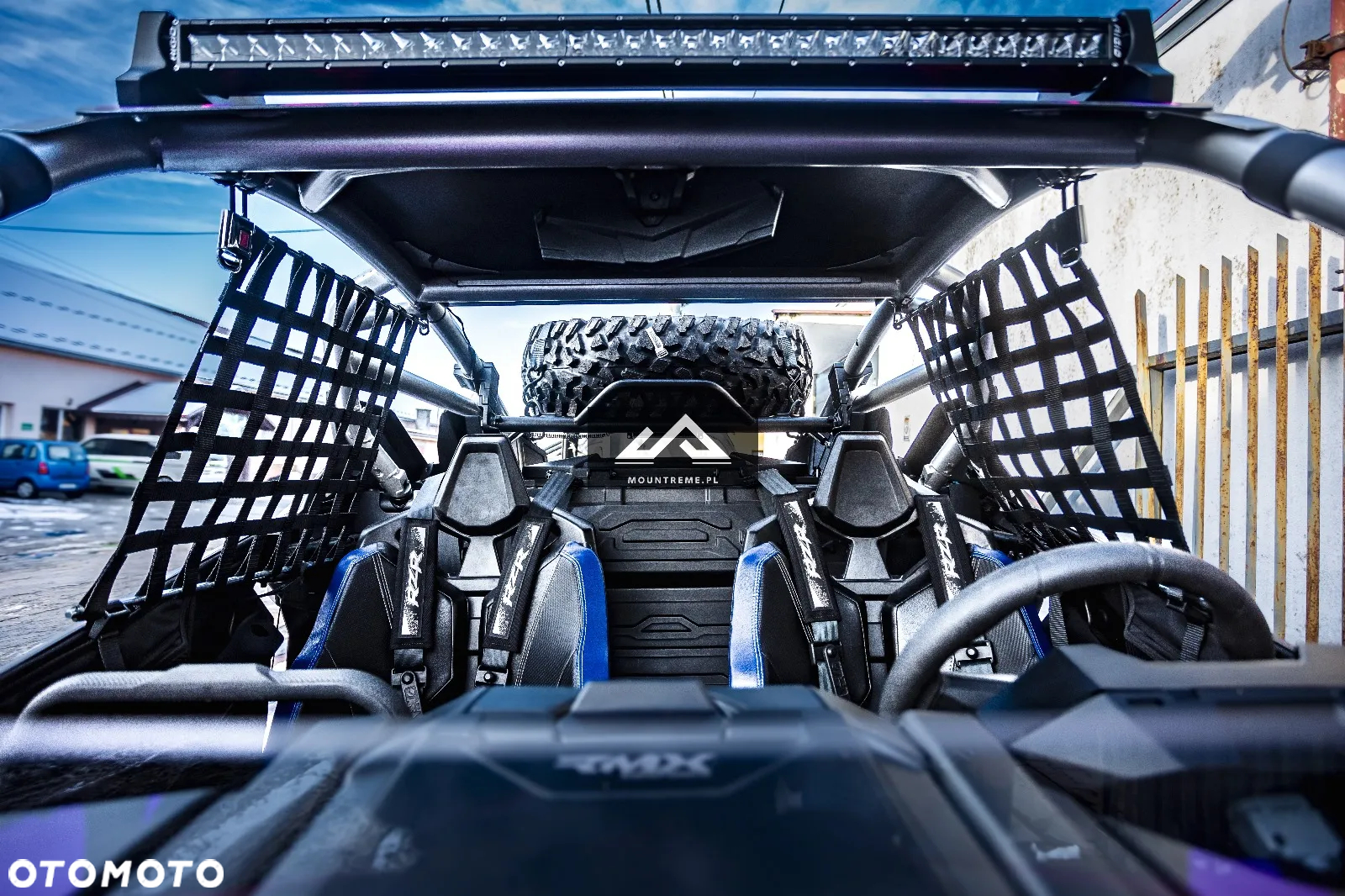Polaris RZR - 8