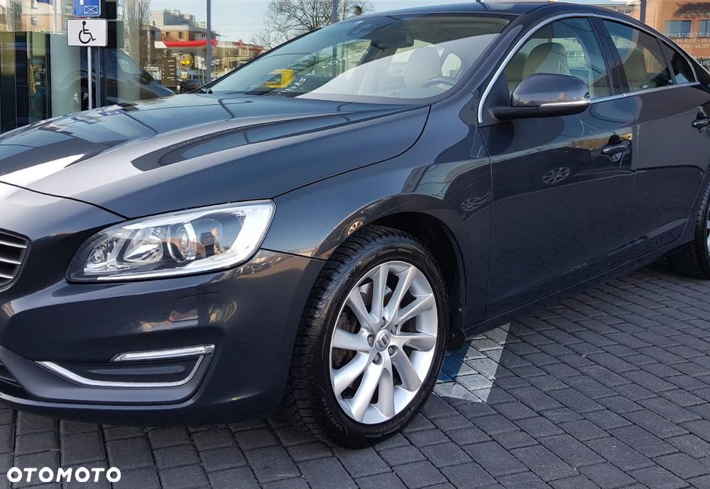 Volvo S60 T5 Drive-E Momentum - 3