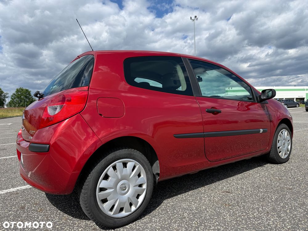 Renault Clio 1.2 16V Expression - 14