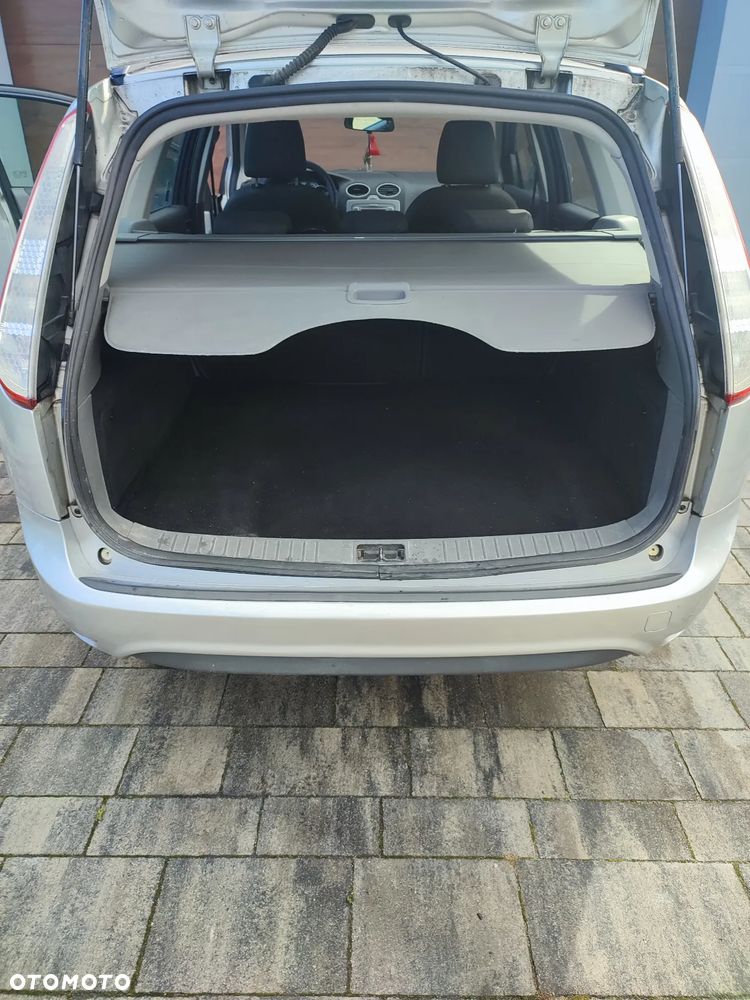Ford Focus - 8