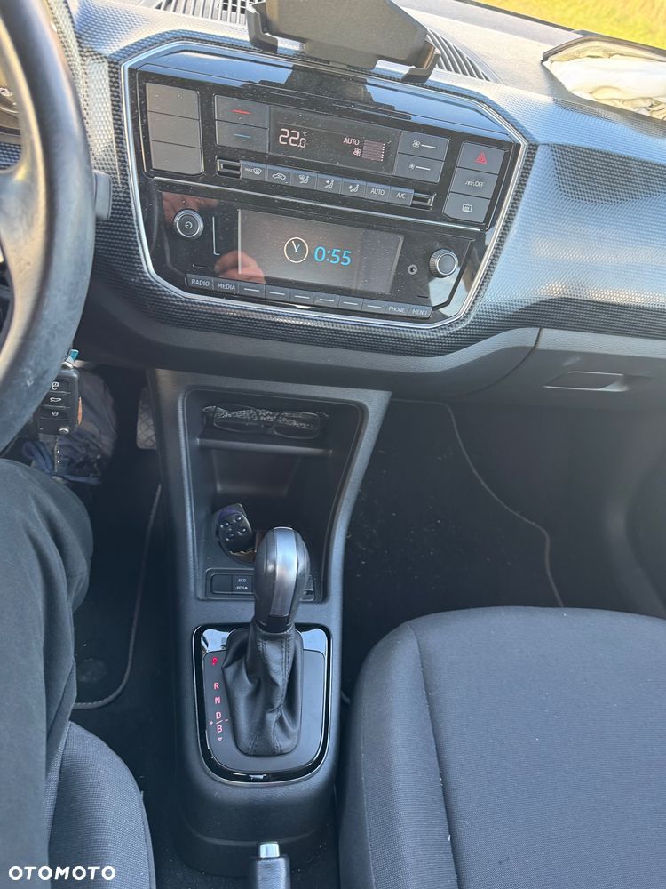 Volkswagen up! - 6