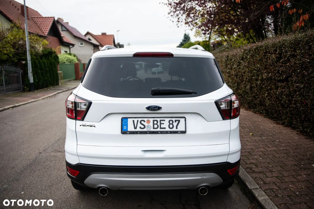 Ford Kuga 2.0 TDCi 2x4 Titanium - 13