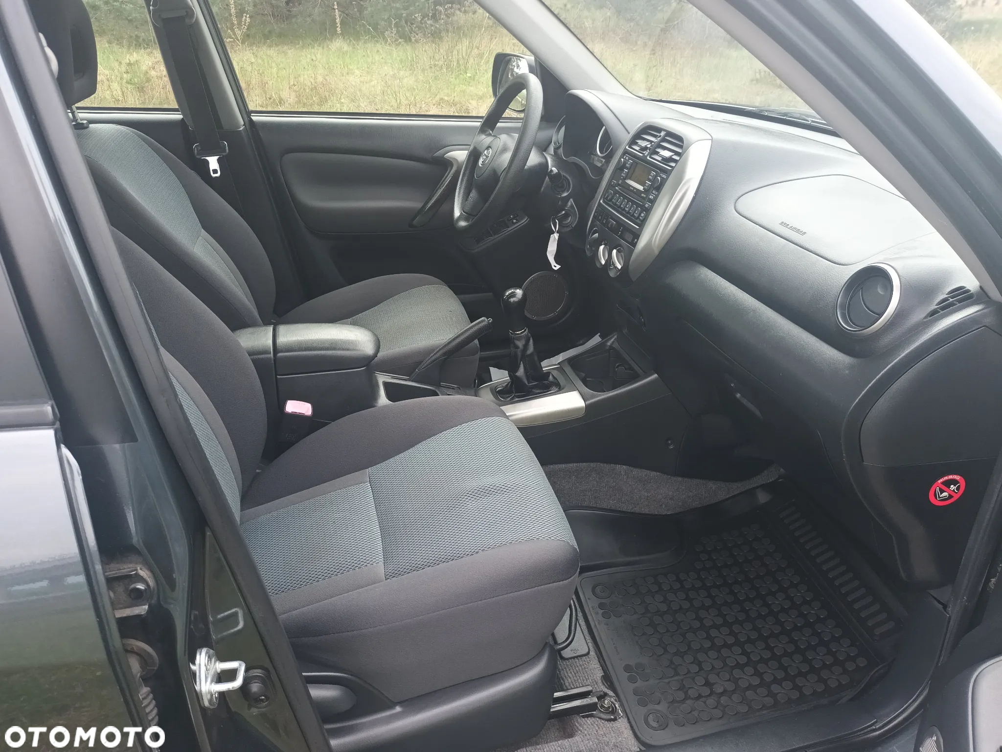 Toyota RAV4 1.8 VVT-i Terra 2WD - 14