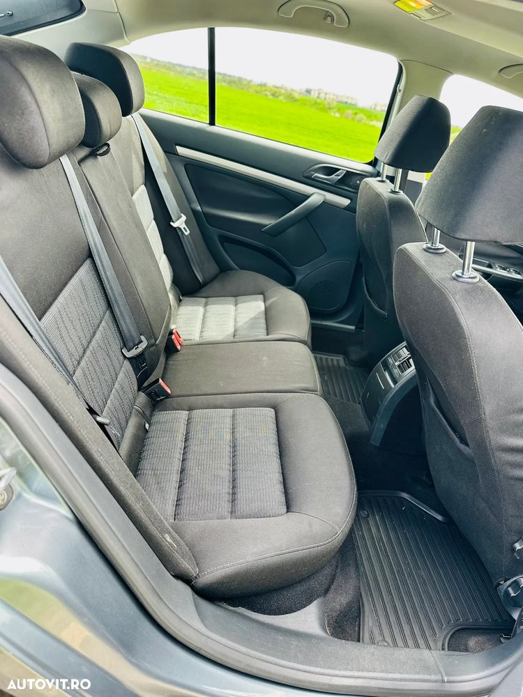 Skoda Octavia 1.4 TSI Business - 9