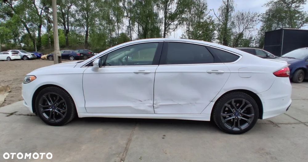 Ford Fusion 2.0 EcoBoost Titanium - 4