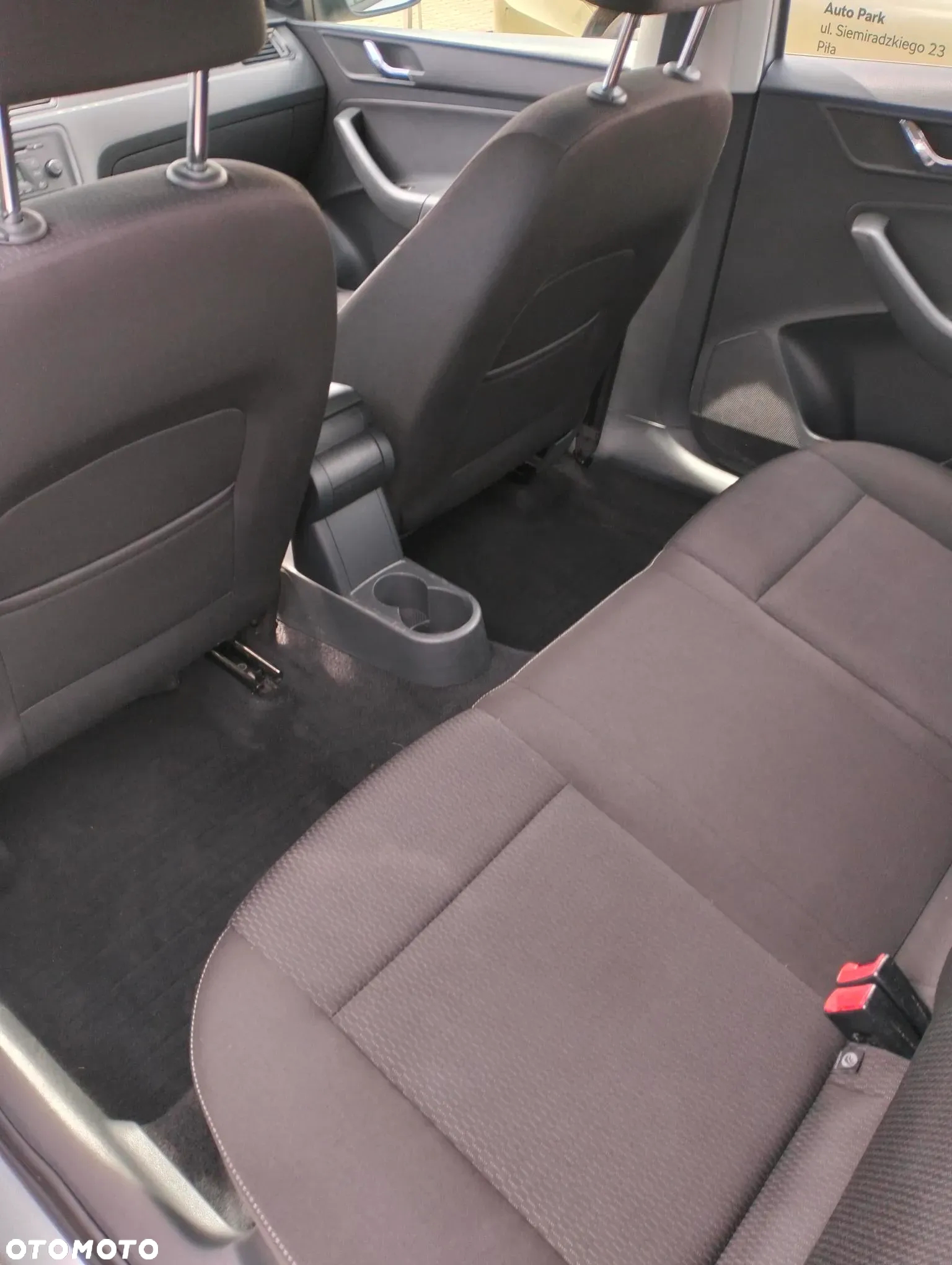 Skoda RAPID 1.2 TSI Ambition - 14