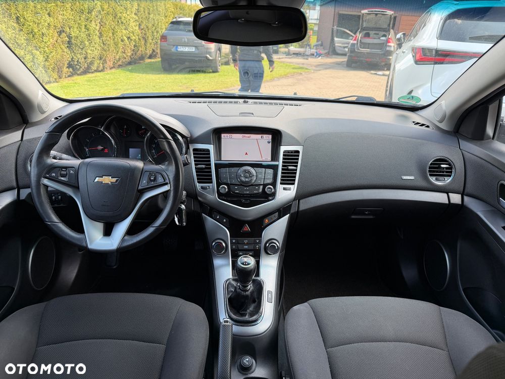 Chevrolet Cruze 1.8 LT+ - 15