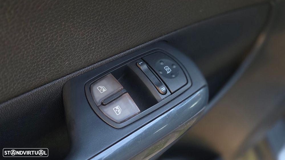 Opel Corsa 1.3 CDTi Color Edition - 11