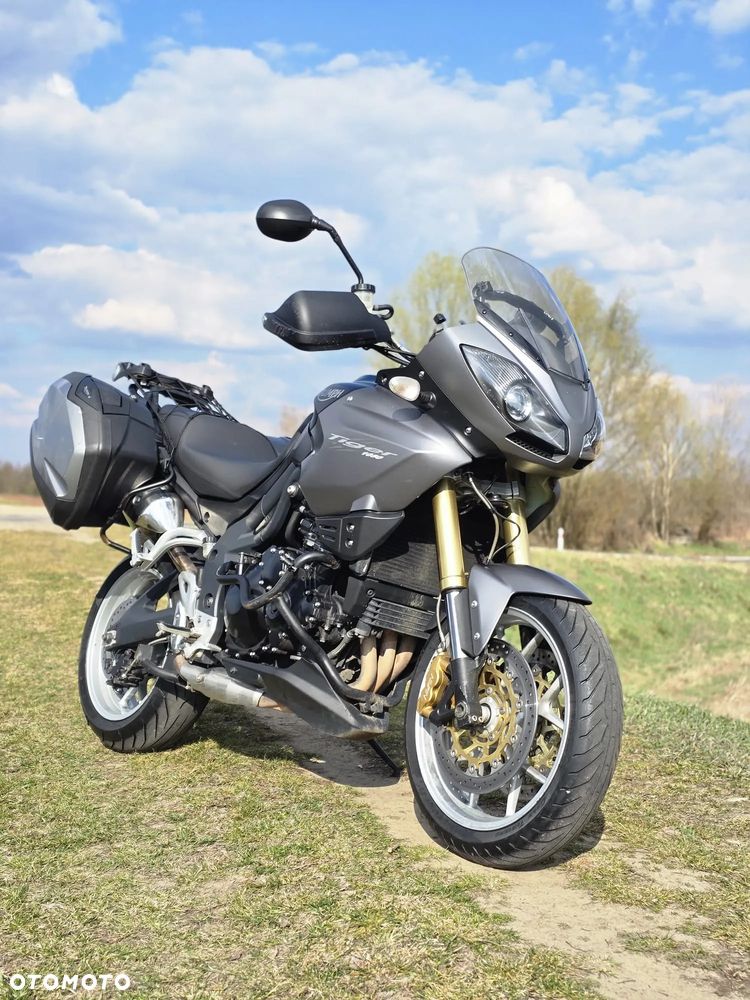 Triumph Tiger - 3
