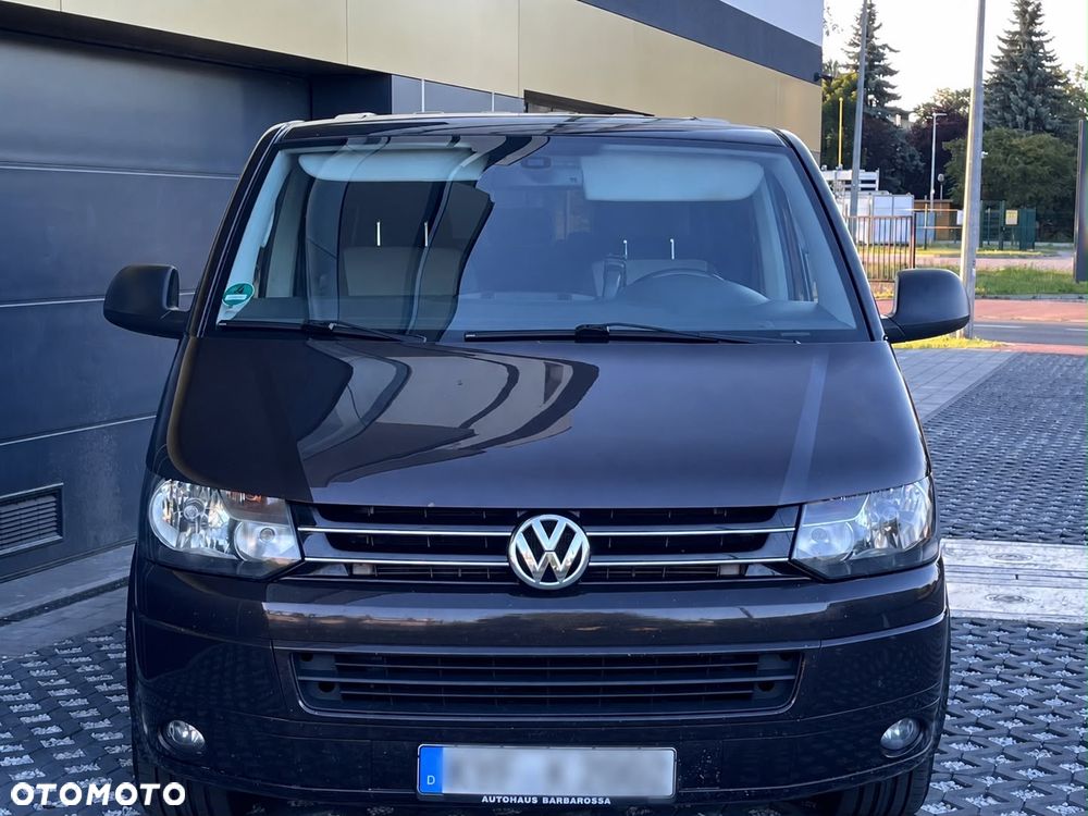 Volkswagen Multivan - 24