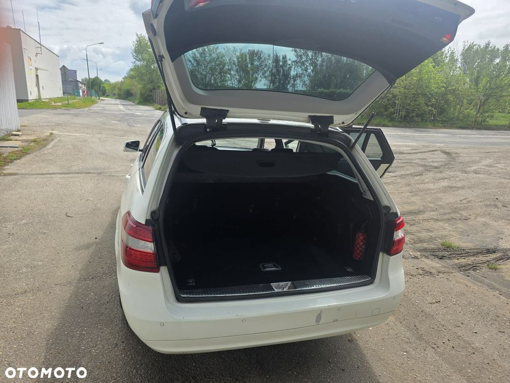 Mercedes-Benz Klasa E 220 CDI DPF BlueEFFICIENCY Automatik - 5