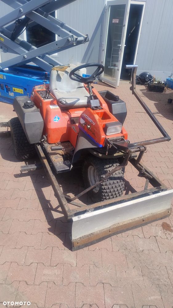Kubota Jacobsen textron scorpion - 2
