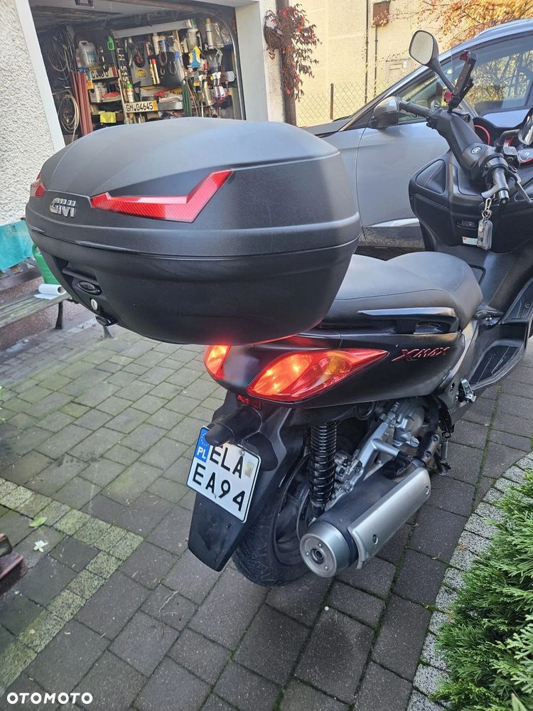 Yamaha X-max - 4
