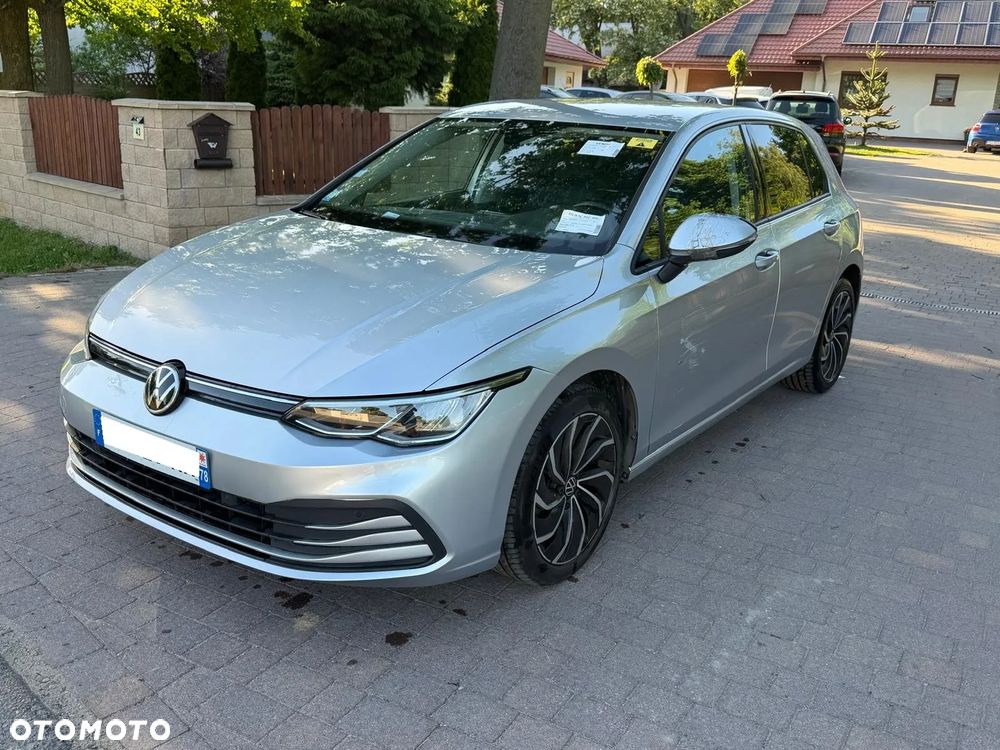 Volkswagen Golf - 1