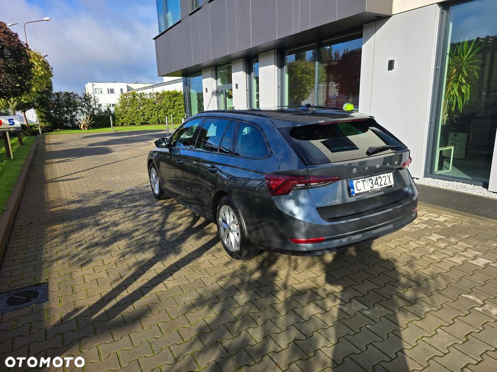 Skoda Octavia - 2