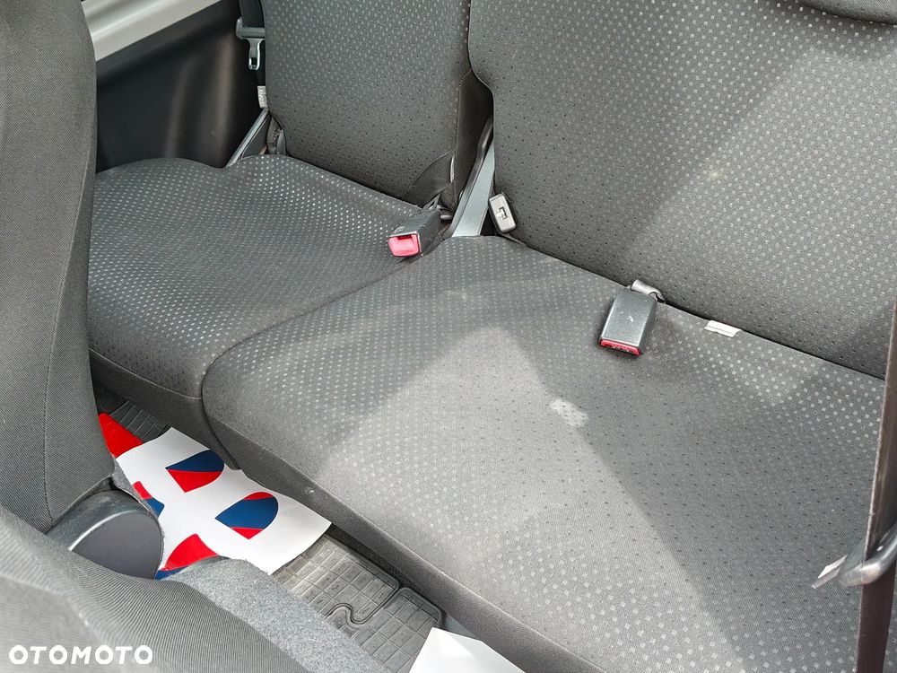 Toyota Yaris 1.33 Dynamic - 8