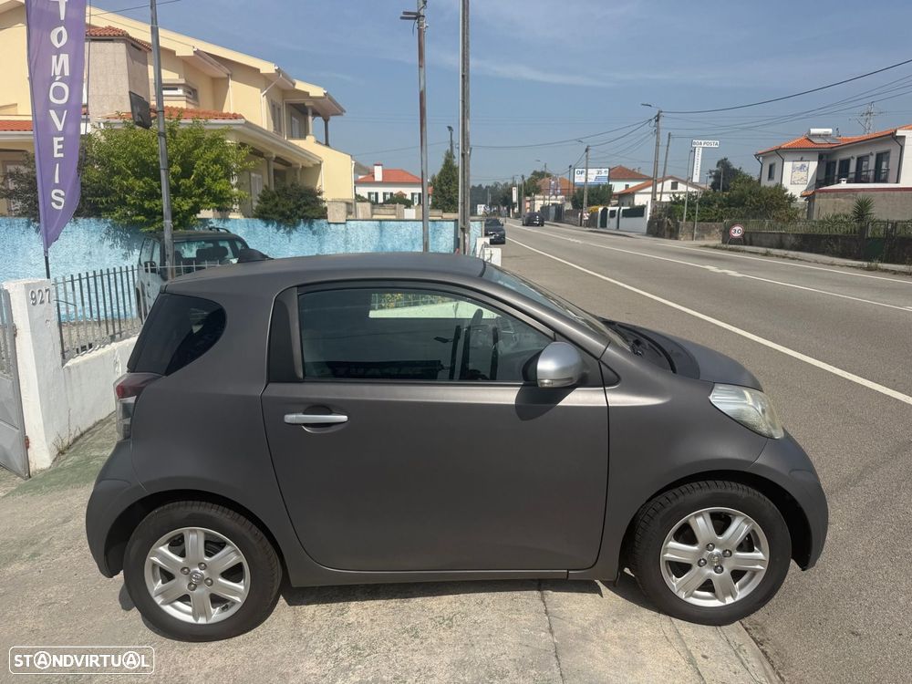Toyota iQ 1.0 VVT-i - 4
