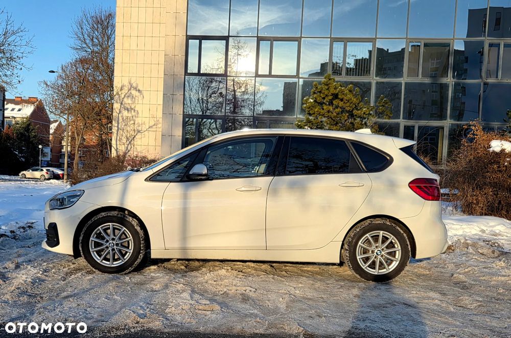 BMW Seria 2 218d - 6
