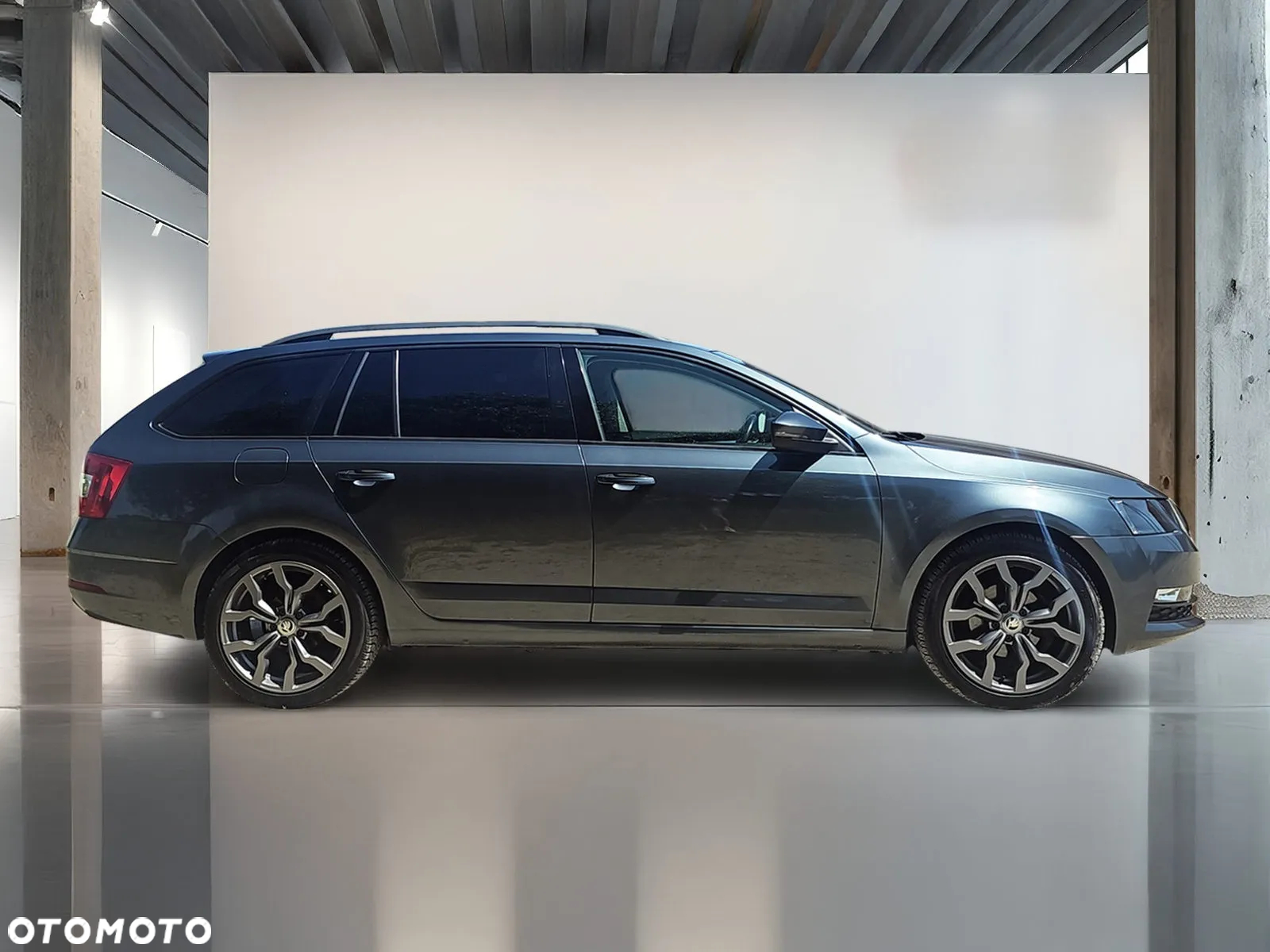 Skoda Octavia 1.6 TDI DSG Ambition - 6