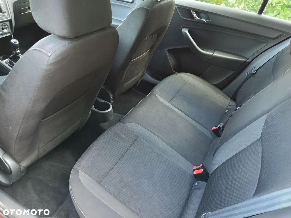 Skoda RAPID 1.6 TDI DPF Ambition - 21
