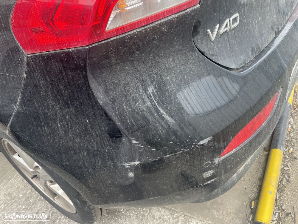Volvo V40 2.0 D2 Momentum Geartronic - 9