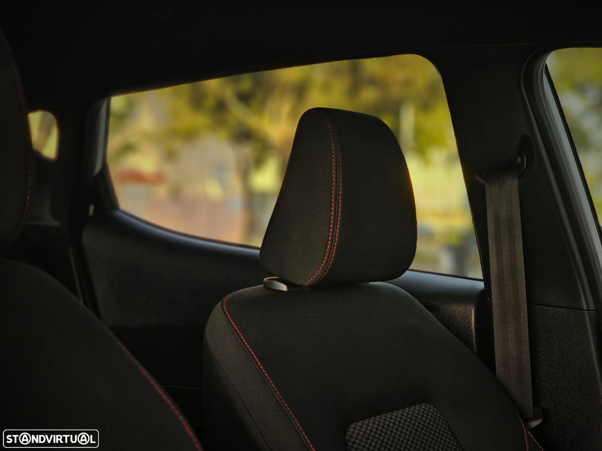 Ford Fiesta 1.0 EcoBoost ST-Line X - 18