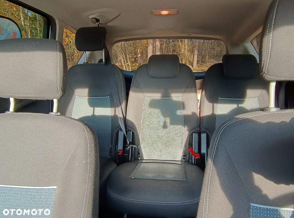Ford S-Max 2.0 TDCi DPF Titanium - 13