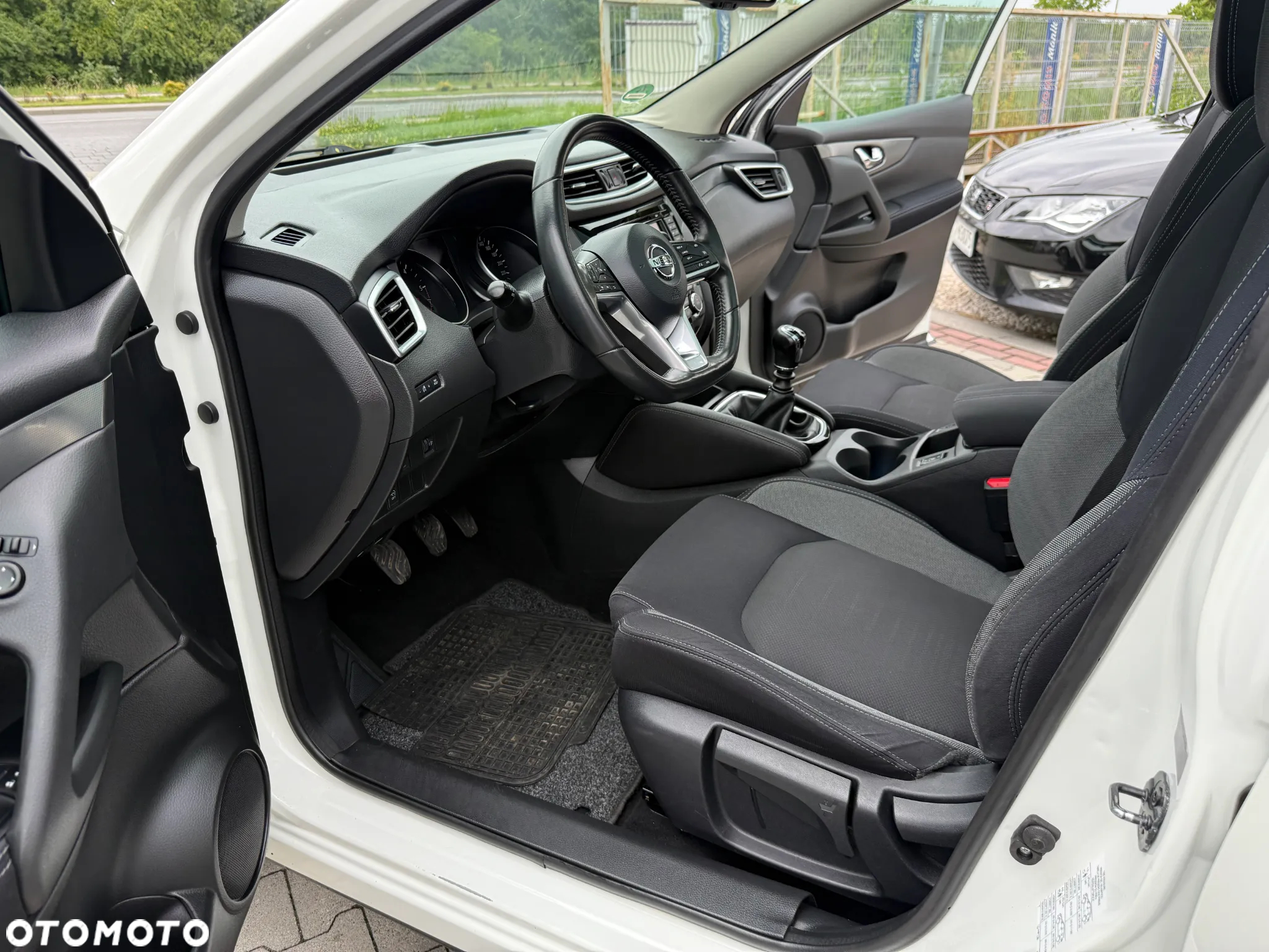 Nissan Qashqai 1.6 DCi N-Vision EU6 - 6