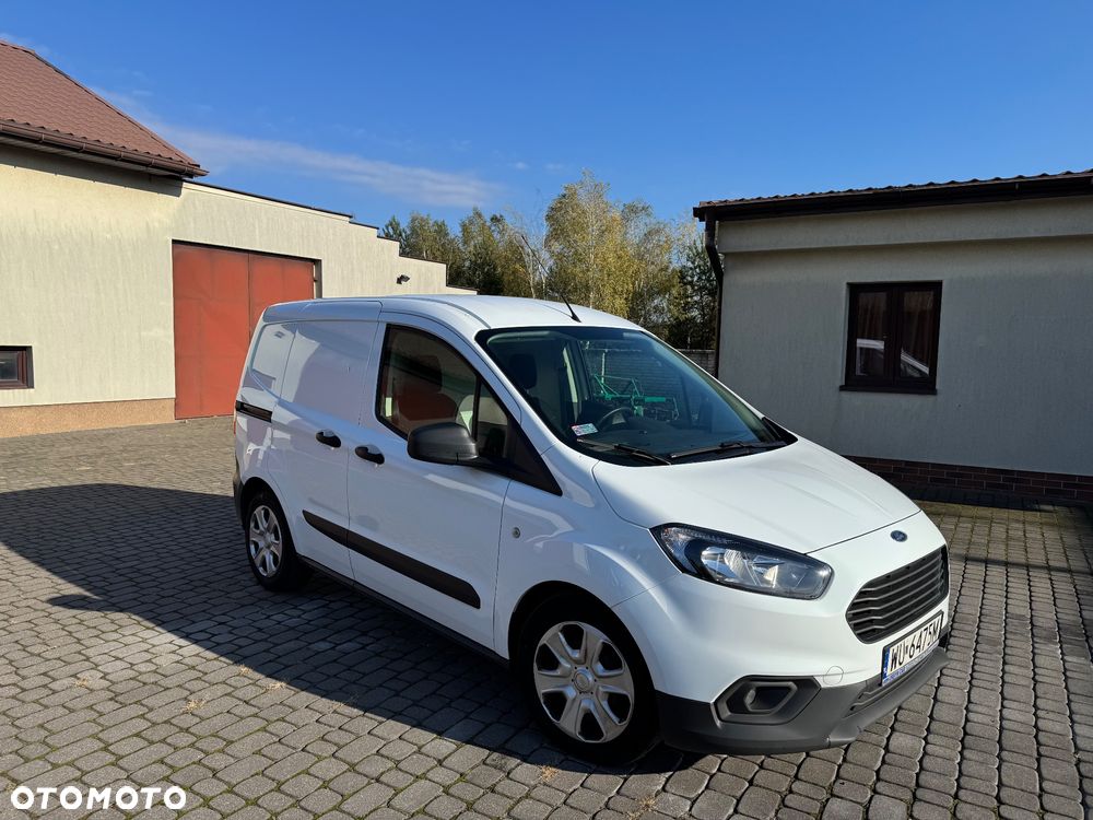 Ford Transit Courier - 1