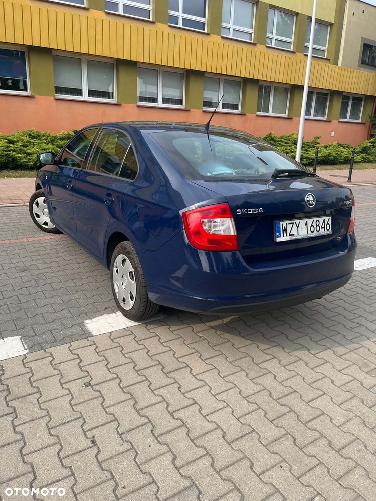 Skoda RAPID 1.2 TSI Ambition - 16
