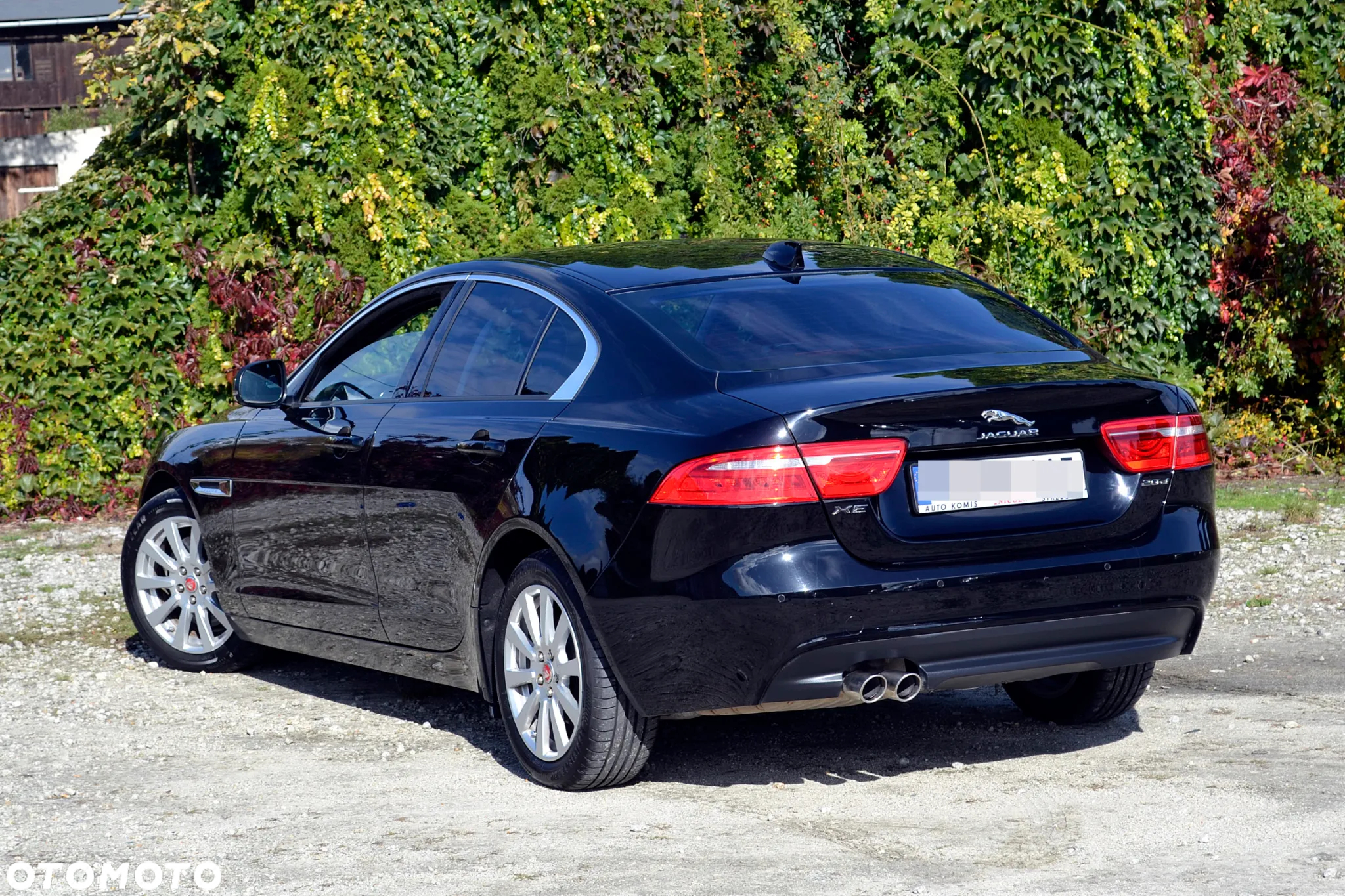 Jaguar XE - 7