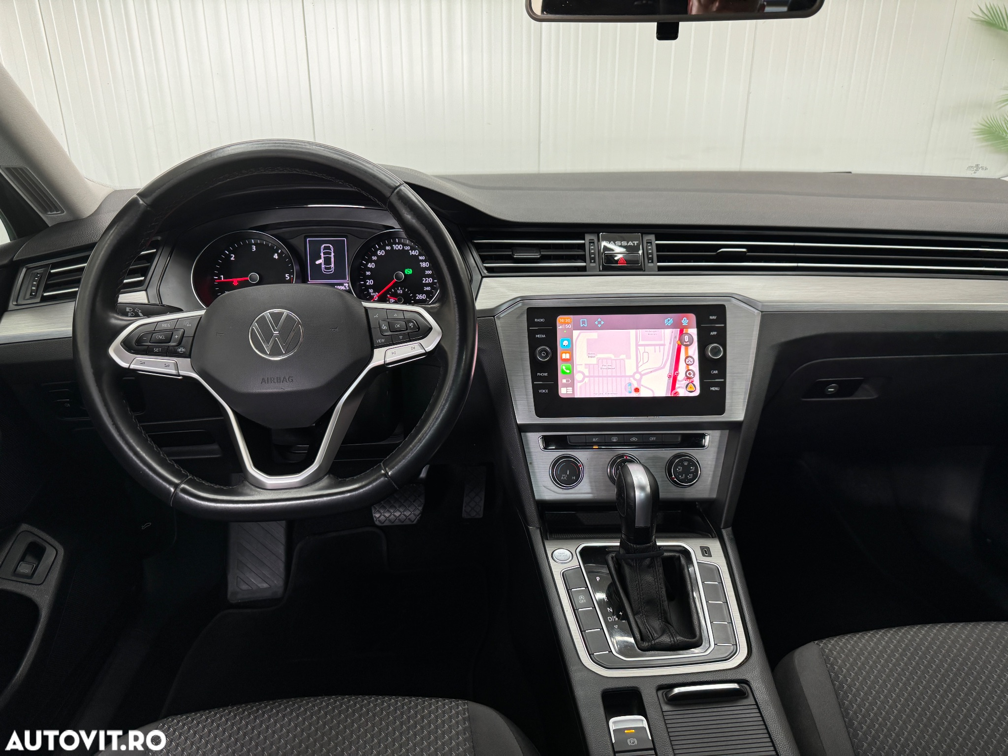Volkswagen Passat Variant 2.0 TDI DSG Comfortline - 12