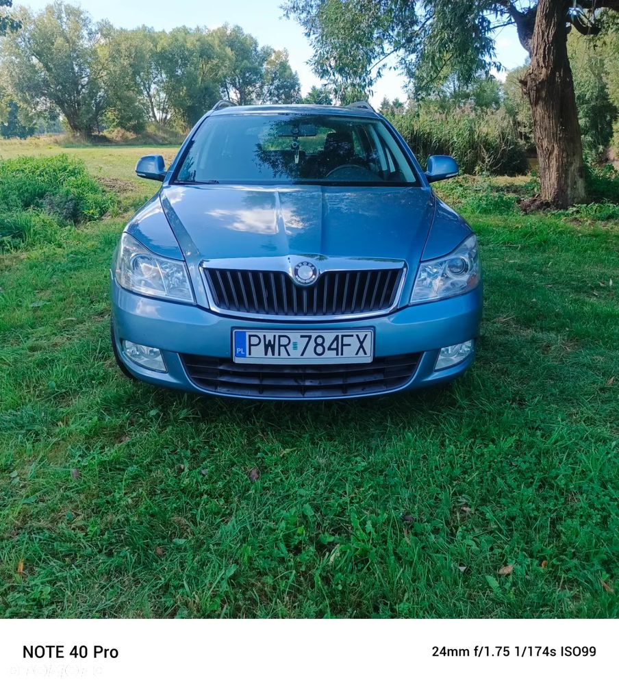 Skoda Octavia 1.6 Ambiente - 1