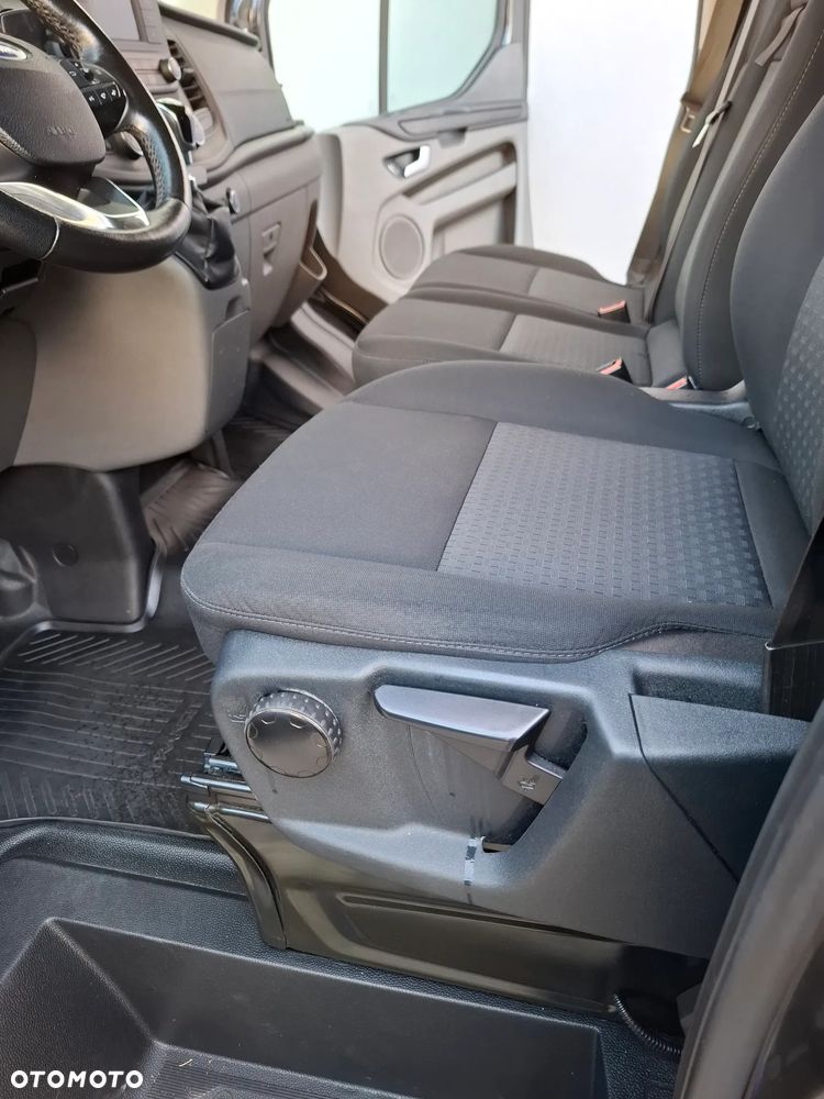 Ford Transit Custom - 23