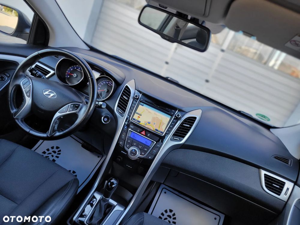 Hyundai i30 1.6 GDI DCT Premium - 23