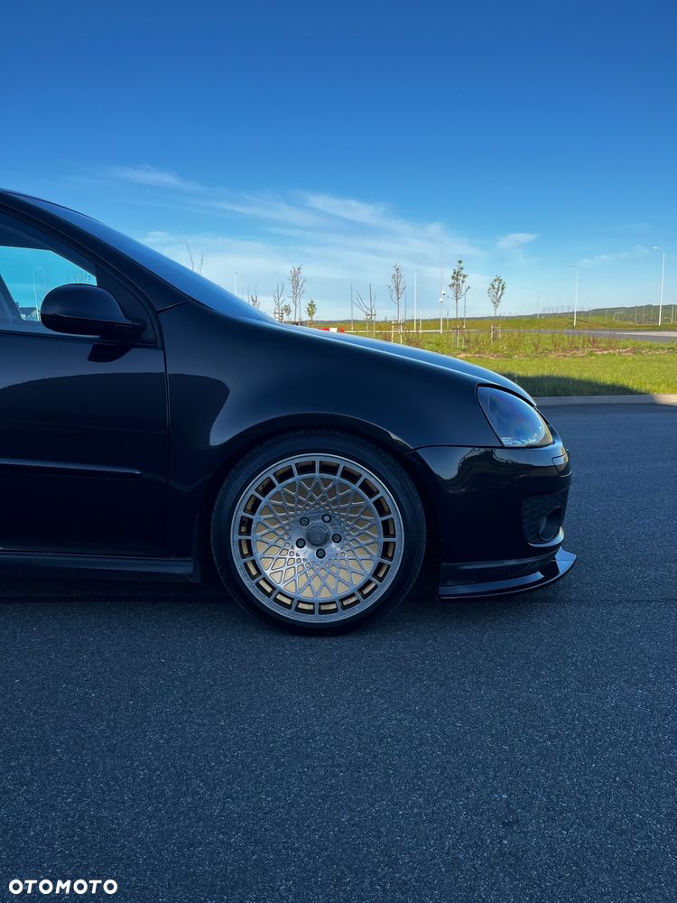 Volkswagen Golf - 12