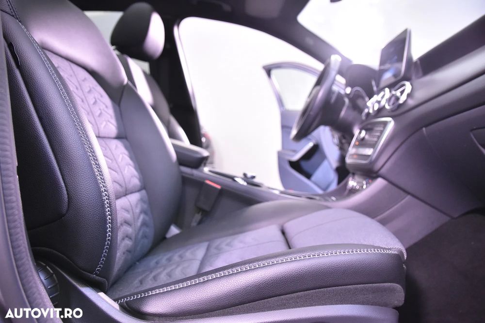 Mercedes-Benz GLA 200 d 4MATIC Aut. - 12