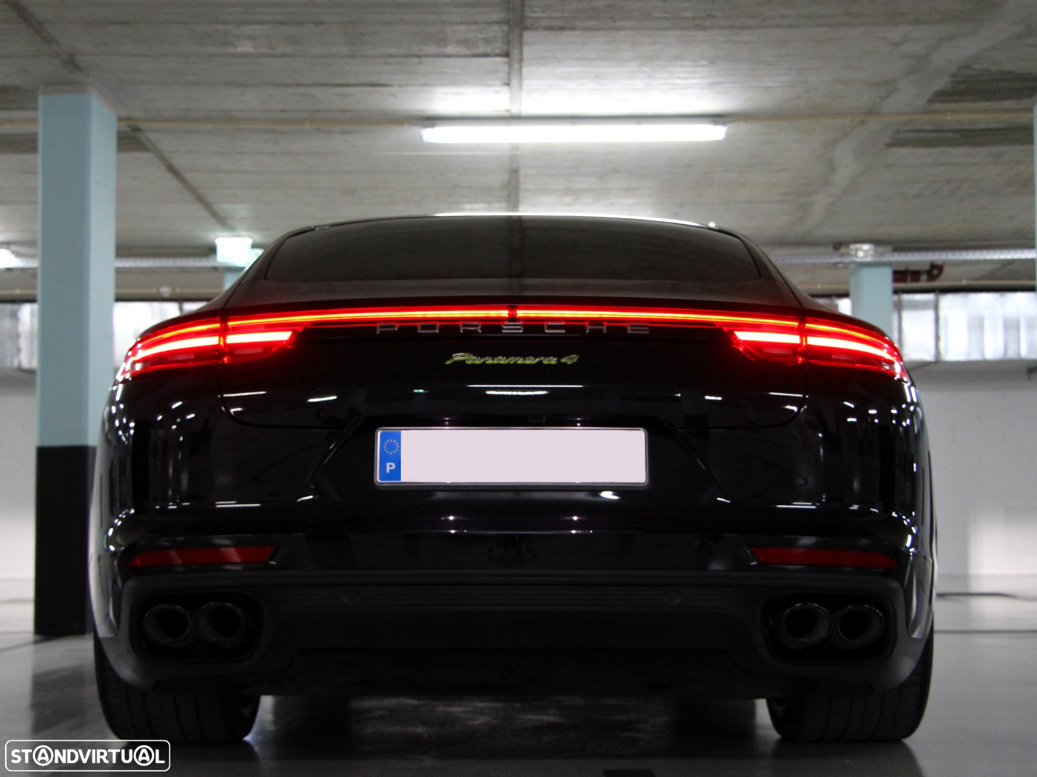 Porsche Panamera 4 E-Hybrid - 12