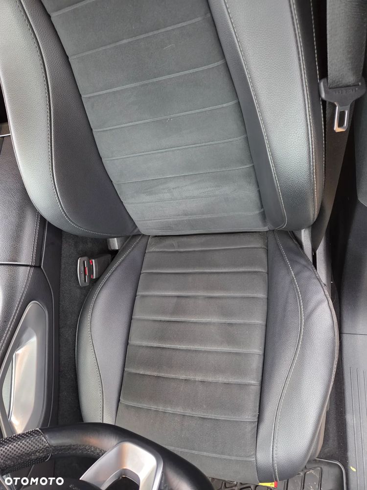 Mercedes-Benz GLE 300 d 4-Matic - 22