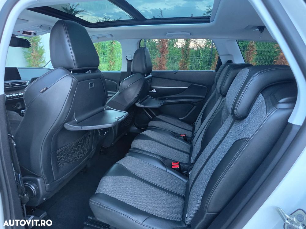 Peugeot 5008 - 18