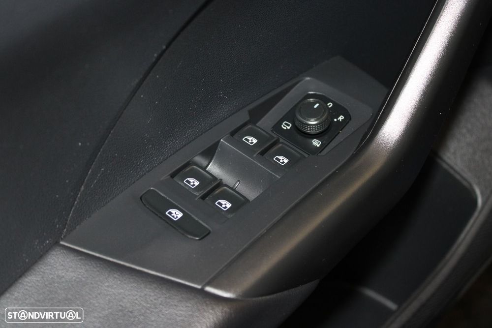 VW T-Cross 1.0 TSI Life - 24