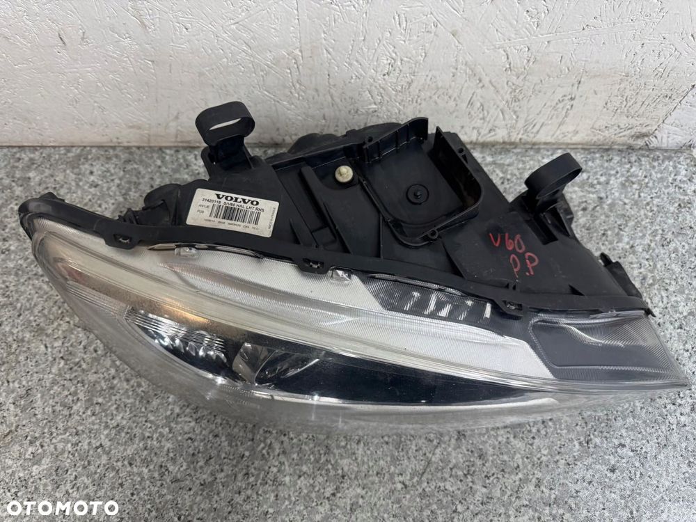 lampa prawy przód volvo s60 ii 2011-2018 v60 31420118 - 4