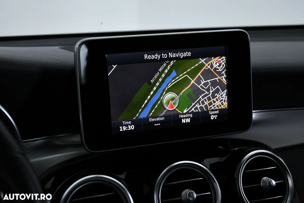 Mercedes-Benz GLC 250 d 4Matic 9G-TRONIC AMG Line - 31