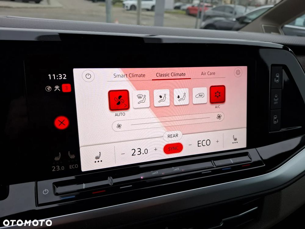 Volkswagen Multivan - 29