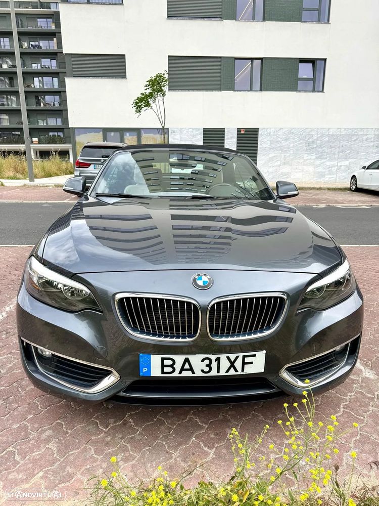 BMW 218 i Luxury Line - 2
