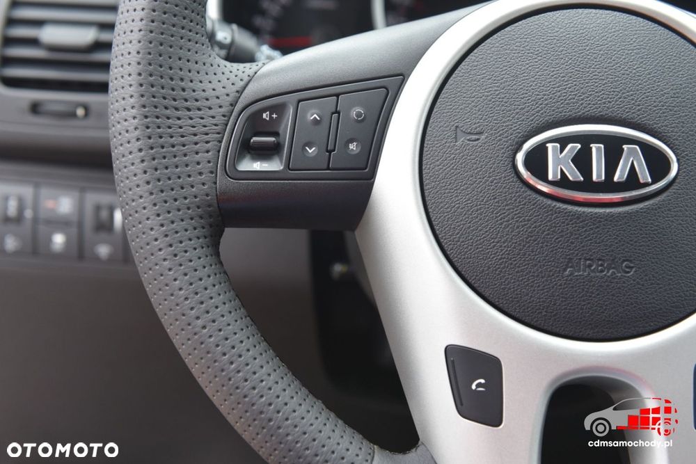 Kia Venga - 28
